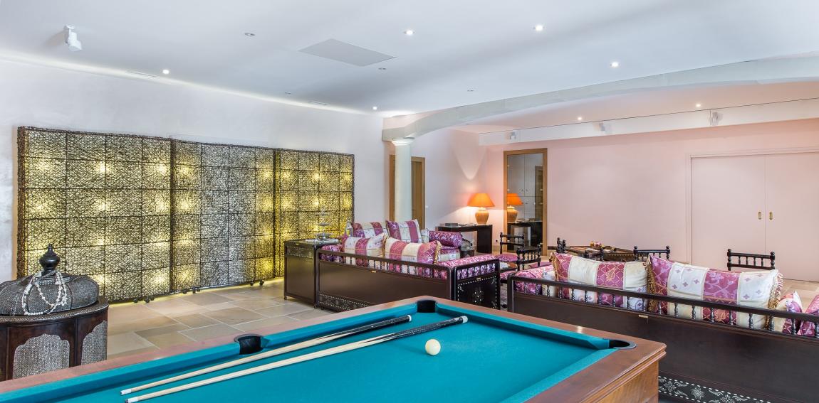 A mansion in Messery