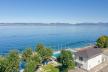 au bord du lac de geneva