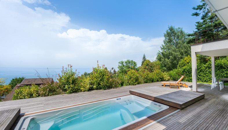 Amazing lake views around Evian
