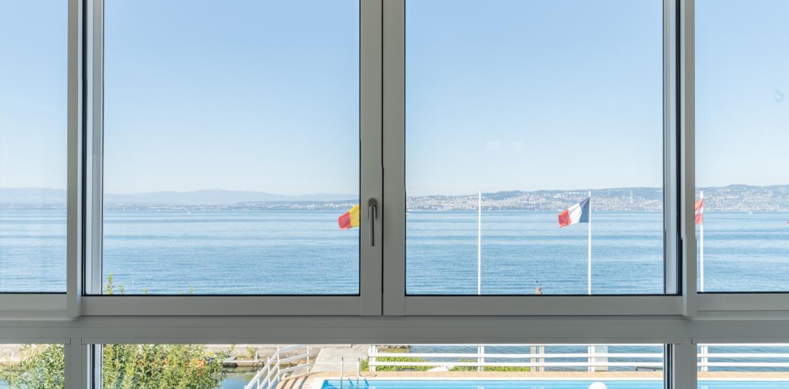 au bord du lac de geneva